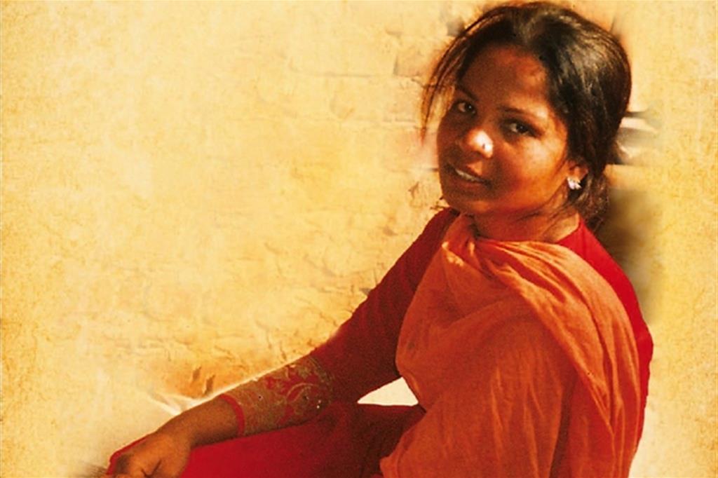 LIBERIAMO ASIA BIBI. IL SUO SUPPLIZIO E’ LA VERGOGNA DEL PAPATO DI BERGOGLIO E DELL’OCCIDENTE