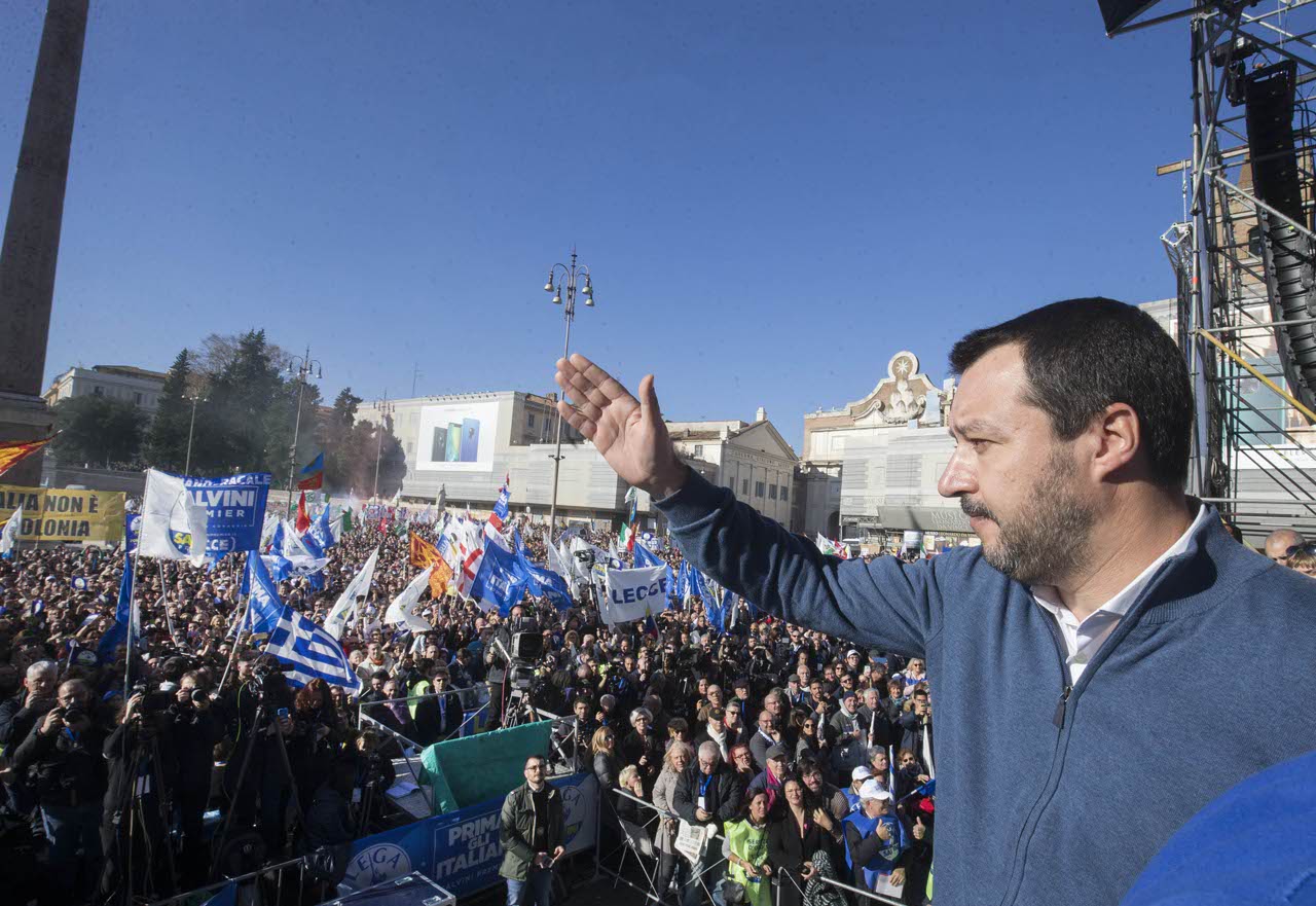 LA LEGA DIVENTA LA DC DEGLI ANNI DUEMILA E L’ESTABLISHMENT CLERICALE LE DICHIARA GUERRA (CON ARGOMENTI FILO-UE SIMILI ALLA BONINO)