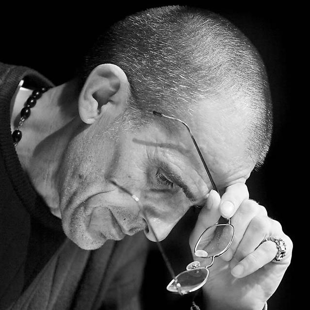 “LA MIA FORZA STA NELLE MIE RADICI”. L’ULTIMO SPLENDIDO LIBRO DI GIOVANNI LINDO FERRETTI NEL TEMPO DELLO SRADICAMENTO UNIVERSALE