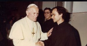 ALLA CHIESA OGGI SERVE WOJTYLA, NON BERGOGLIO