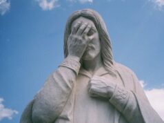 NO, LEONE XIV NON PARLAVA DI MIGRANTI COME HANNO SCRITTO CERTI GIORNALI. I DISASTRI DEL BERGOGLISMO E DELL’IDEOLOGIA A CUI IL CETO CLERICALE SI È SOTTOMESSO
